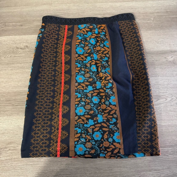 Anthropologie Dolan Patchwork Floral Geometric Boho Button Center Skirt medium - Picture 10 of 11